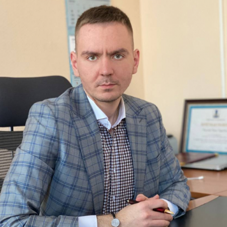 Страхов Игорь Андреевич